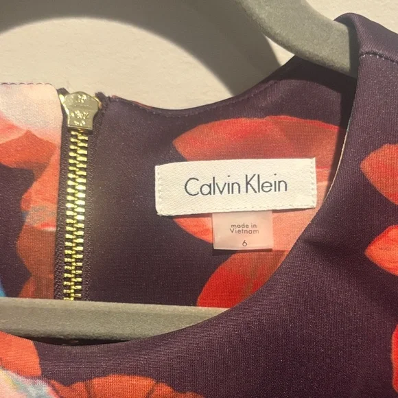 Calvin Klein Sleeveless Floral Sheath Dress - Purple - Size 6 - Picture 2 of 7